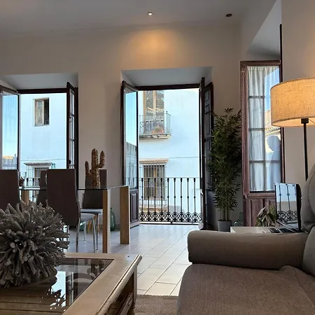 Cathedral Views Balconies & Private Terrace Apartment