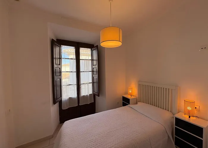 Cathedral Views Balconies & Private Terrace Apartment *